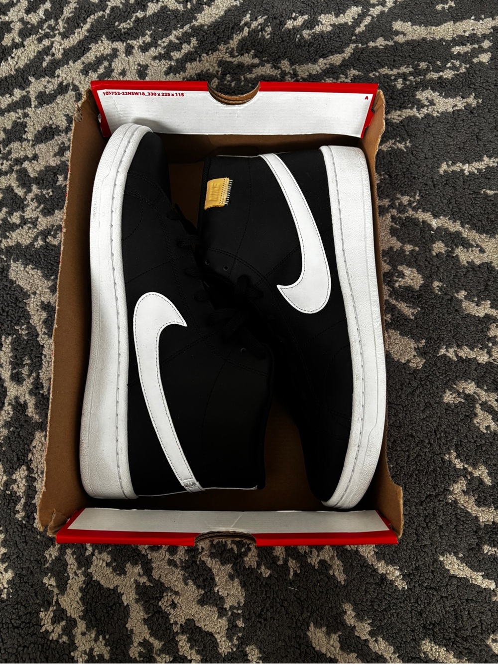 Size 11.5 - Nike Men’s Court Royale 2 Mid Black Onyx Shoe CQ9179-001 No Lid - Picture 7 of 8